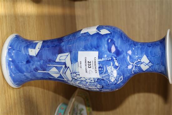 A 19th century Chinese blue and white vase height 26cm